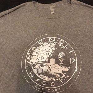 Magnolia - Waco Texas XL t-shirt in good used  condition